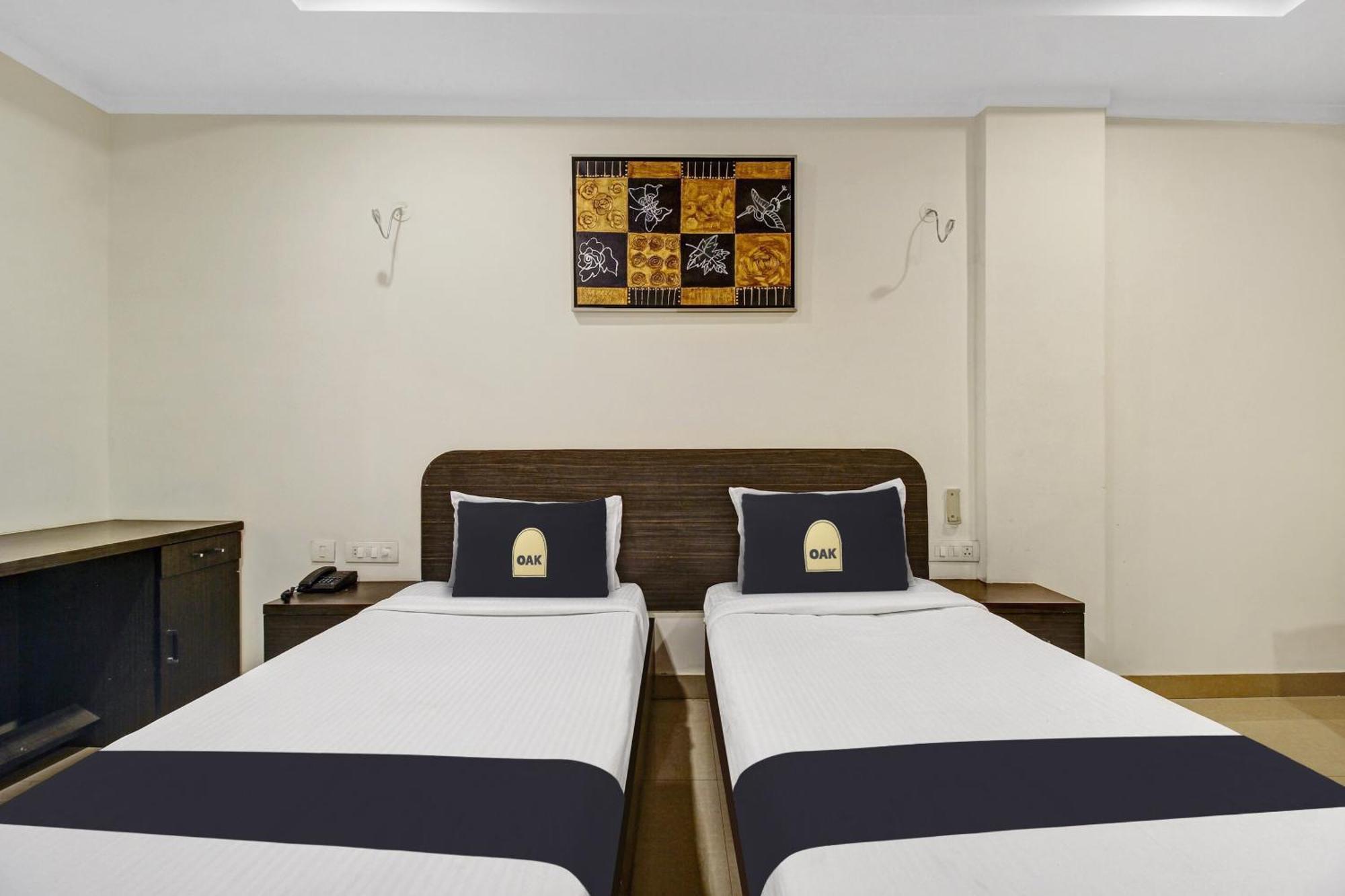 Super Townhouse Oak Lb Nagar Ramoji Hotel Hyderabad Exterior photo